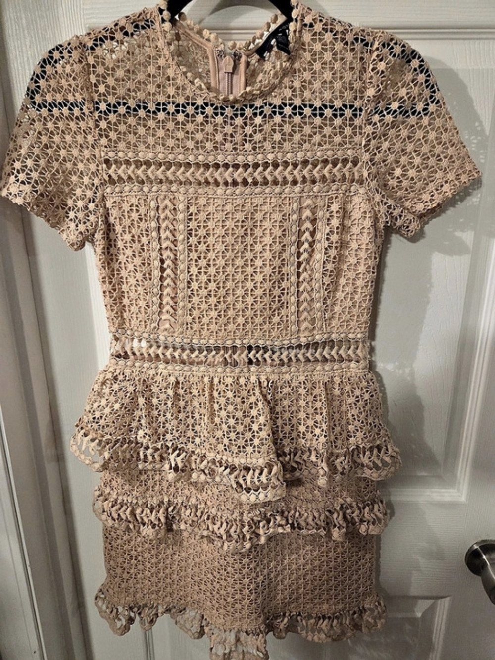AQUA Lace Romper in Pink Size XS Like New